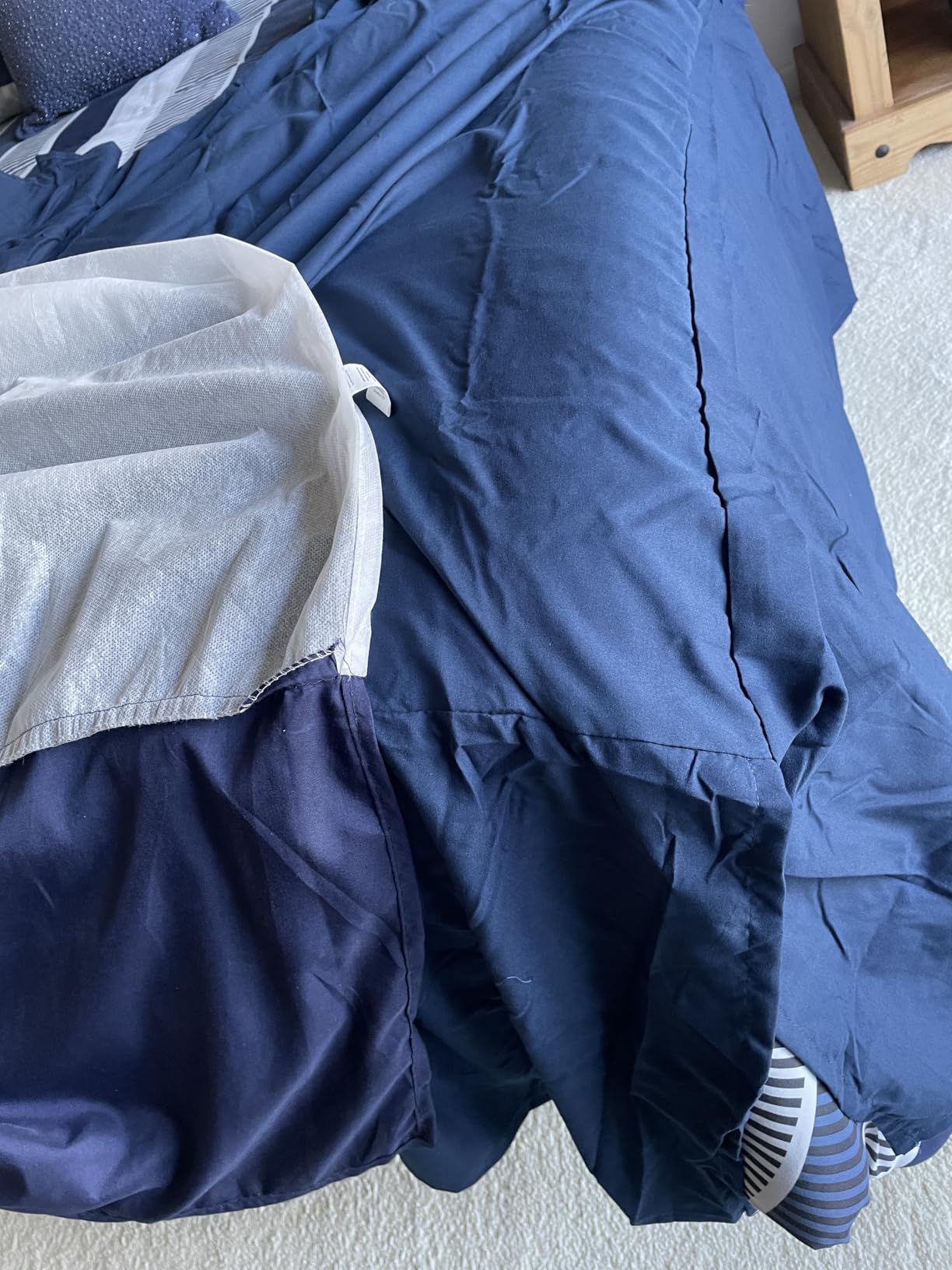 Amazon Basics Lightweight Pleated Bed Skirt, Fade Resistant, Wrinkle Resistant, Machine Washable, Queen, Navy Blue customer photo 2