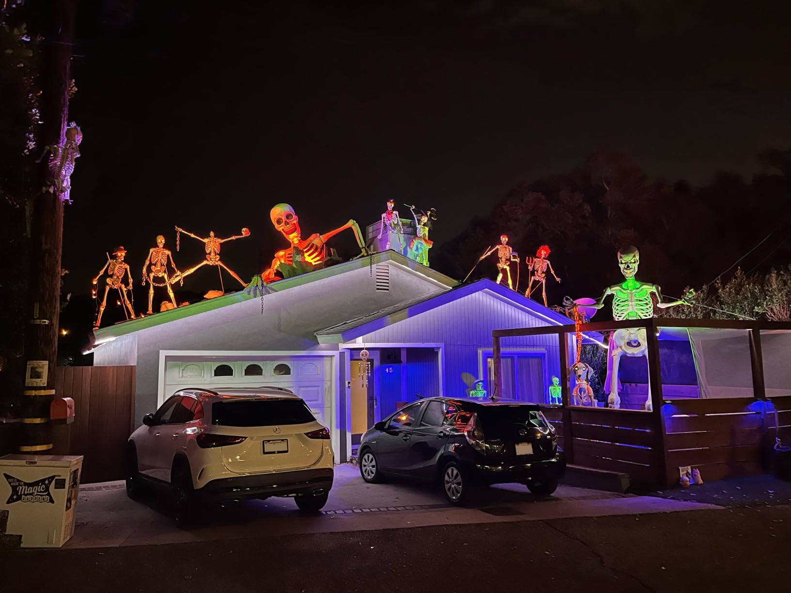 LED Flood Light Outdoor 500W Equivalent 5000 LM,Smart RGB Color Changing Floodlight with APP Control, Warm White 2700K&16 Million Colors, DIY Scene,Timing,Music Sync, IP66 Waterproof,US Plug (2 Pack) customer photo 2