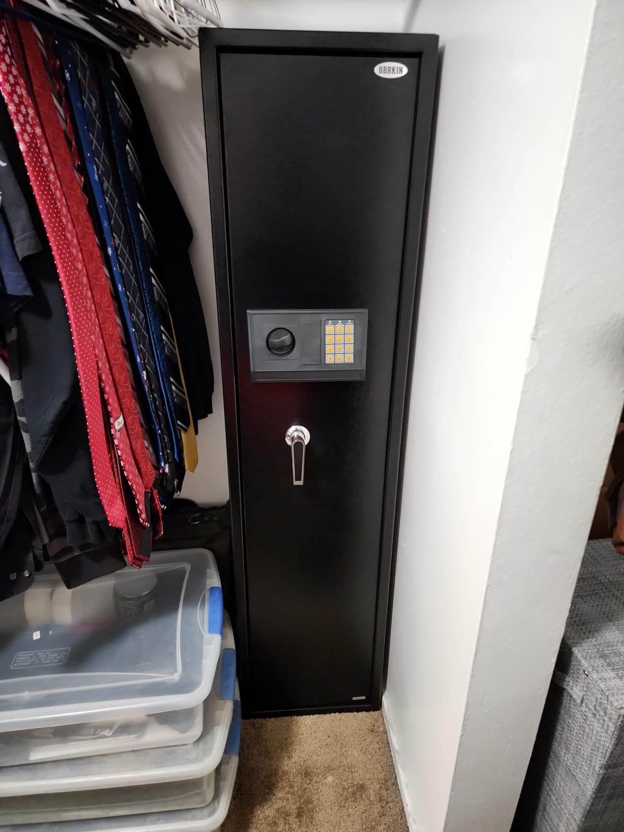 BBRKIN Large Rifle Safe, Long Gun Safe for Rifle Shotgun for Home, Quick Access 5-6 Gun Storage Cabinet with a Handgun Lock Box and a Removable Shelf, Silent Mode (PIN Code Version) customer photo 1