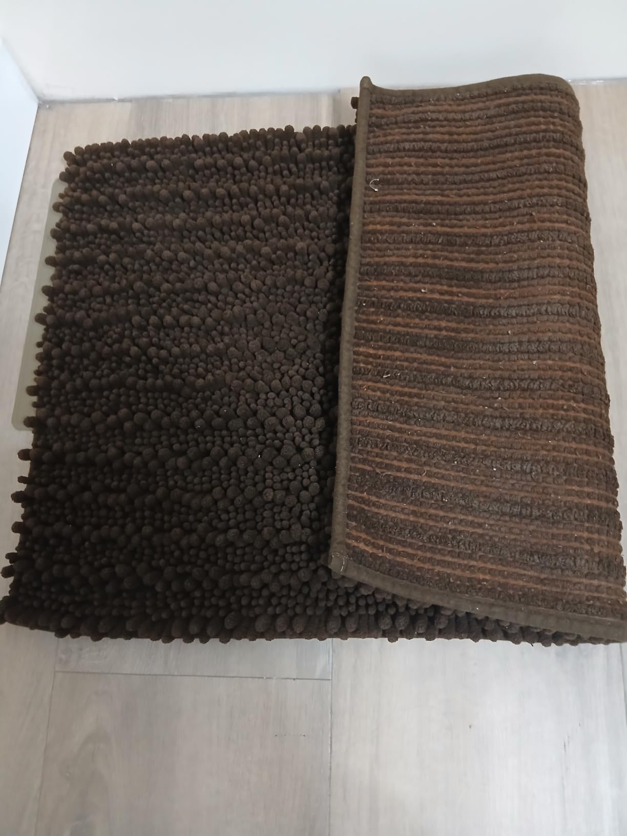 Yimobra Bathroom Rugs Non-Slip Washable Chenille Bath Mat, 24 x 17, Grey customer photo 2