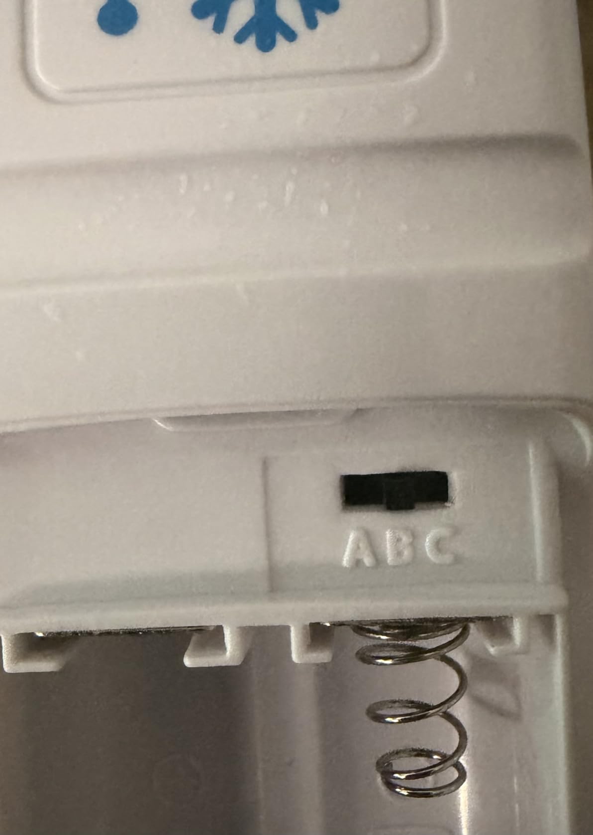 AcuRite Digital Wireless Fridge and Freezer Thermometer with Alarm, Max/Min Temperature for Home and Restaurants (00515M) customer photo 2