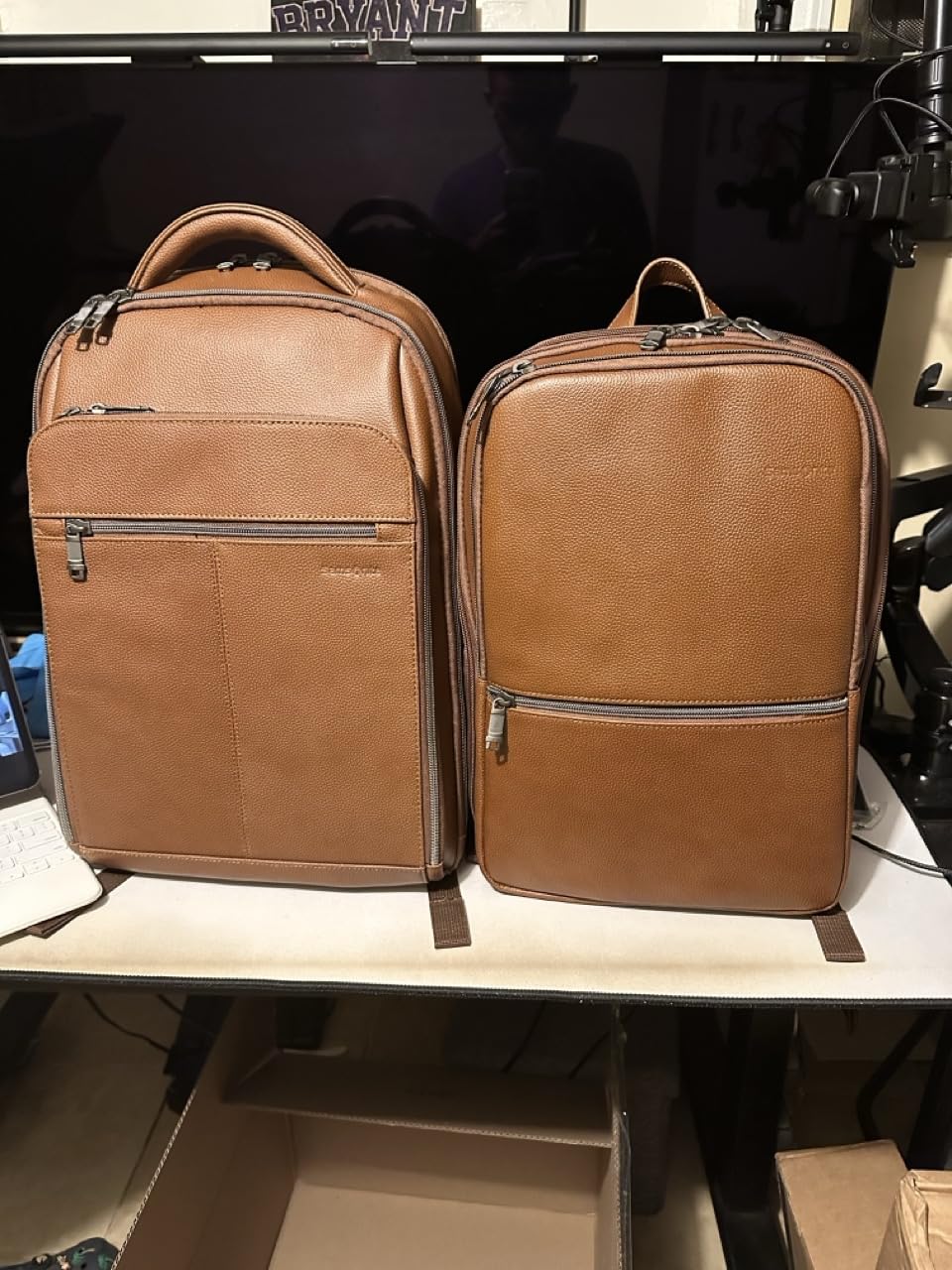 Samsonite Classic Leather Slim Backpack, Full-Grain Leather Laptop Backpack for Work and Travel customer photo 1