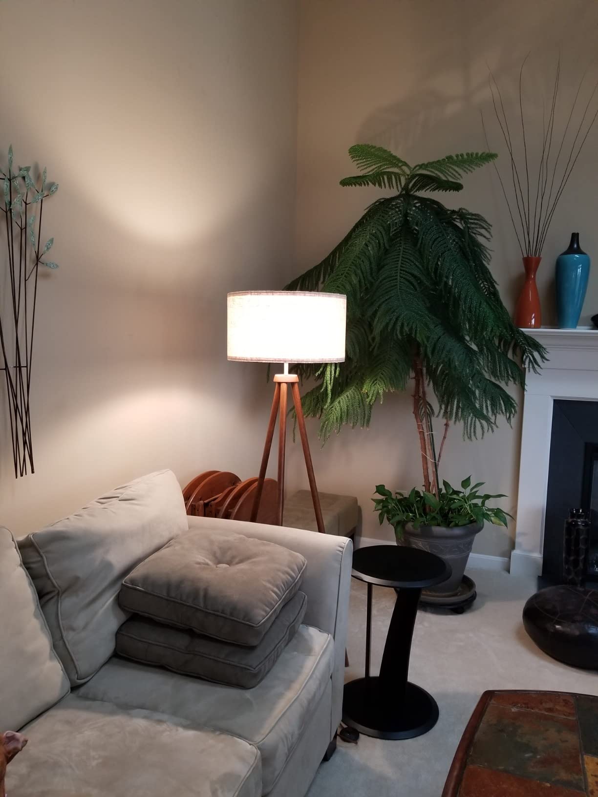 LEPOWER Wood Tripod Floor Lamp, Mid Century Standing Lamp for Living Room | Easy to Install, Flaxen Lamp Shade, Modern Design Lamp with E26 Base, Tall Floor Light for Bedroom, Study and Office Brown customer photo 2