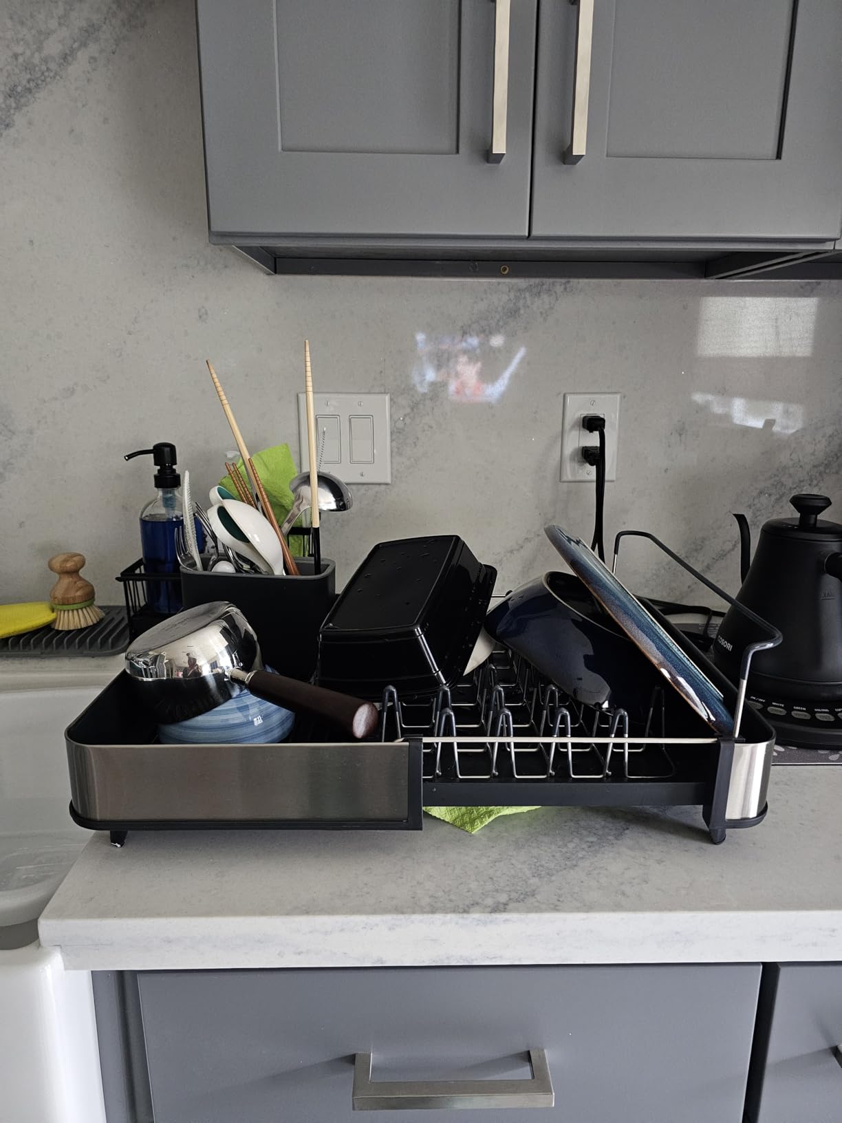 Joseph Joseph Extendable Dish Drying Rack with Dual Parts - Stainless Steel, Non-Scratch, Movable Utensil Drainer & Drainage Spout, Gray customer photo 1