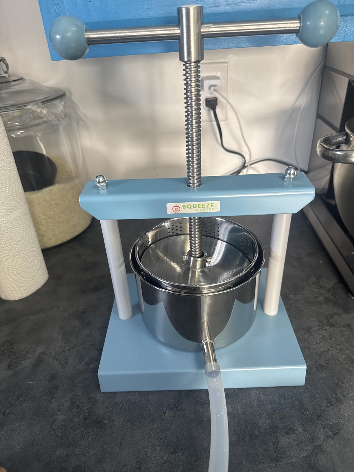 SQUEEZE master Cheese Tincture Herb Fruit Wine Manual Press -1.6Gallon/ 6 Litre-Power Ball Handle-Stainless Steel & Iron for Juice,Cider,Wine,Olive Oil customer photo 1