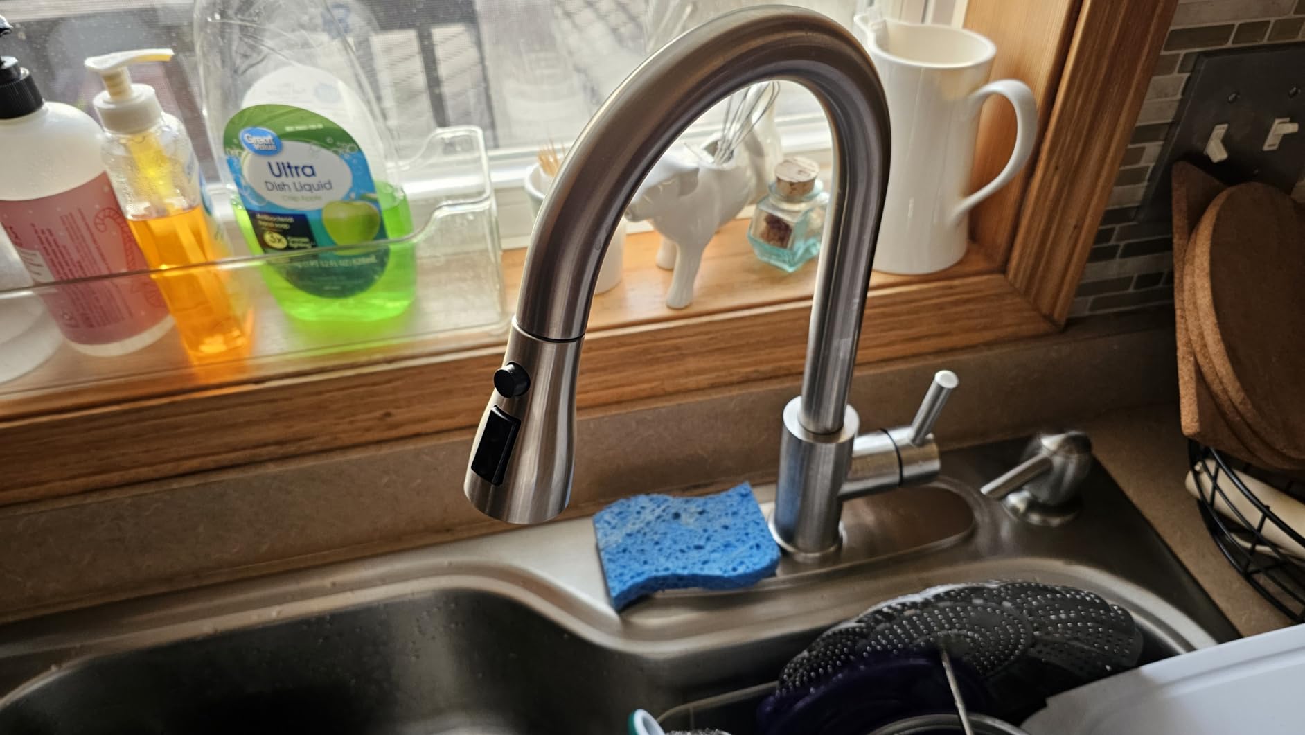 WEWE Vintage Kitchen Faucet, Pull-Down Sprayer, Brushed Nickel, High Arc | 3 Modes Sprayer, 360 Swivel, SUS304, Fits 1- or 3-Hole Sinks, 20-Inch Hose, Ceramic Cartridge, Fits Bar & Prep Sinks customer photo 2