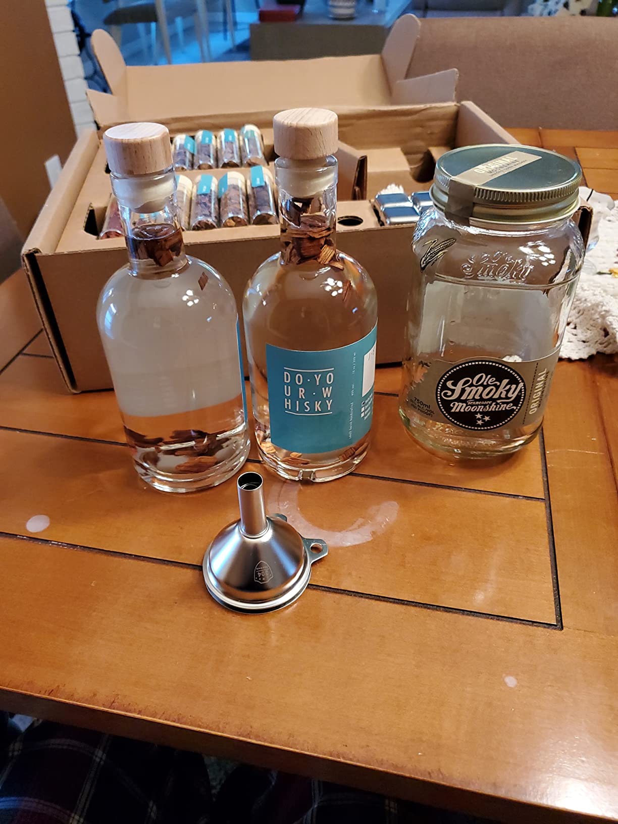 DO Your Whisky | DIY Whiskey Infusion Set | Whiskey Making Kit | 12 Woodchips & Botanicals | 6 Whiskey Stones & Recipe Guide Anniversary, or Birthday Gift for Him customer photo 2