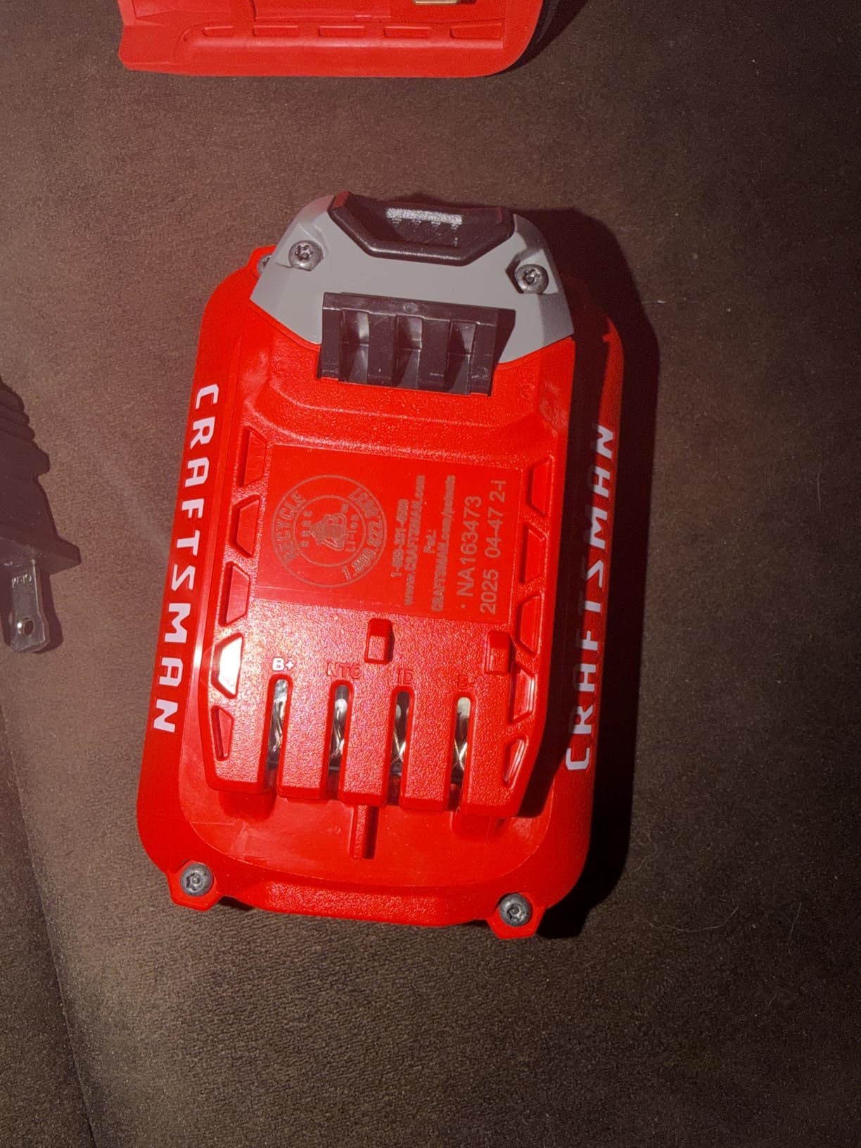 CRAFTSMAN 20V MAX Impact Driver Kit, 1/4 Inch, 2,800 RPM, LED Work light, Battery and Charger Included (CMCF800C1) customer photo 1
