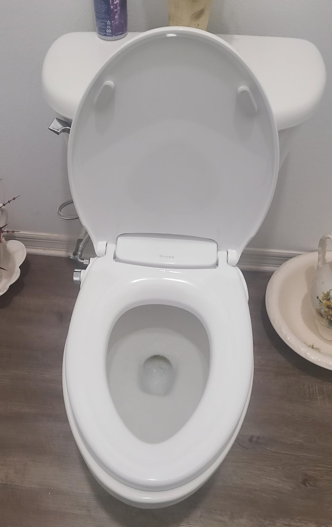 Brondell Bidet Toilet Seat Non-Electric Swash Seat, Fits Round Toilets, White - Dual Nozzle System, Ambient Water Temperature - Bidet with Easy Installation customer photo 1