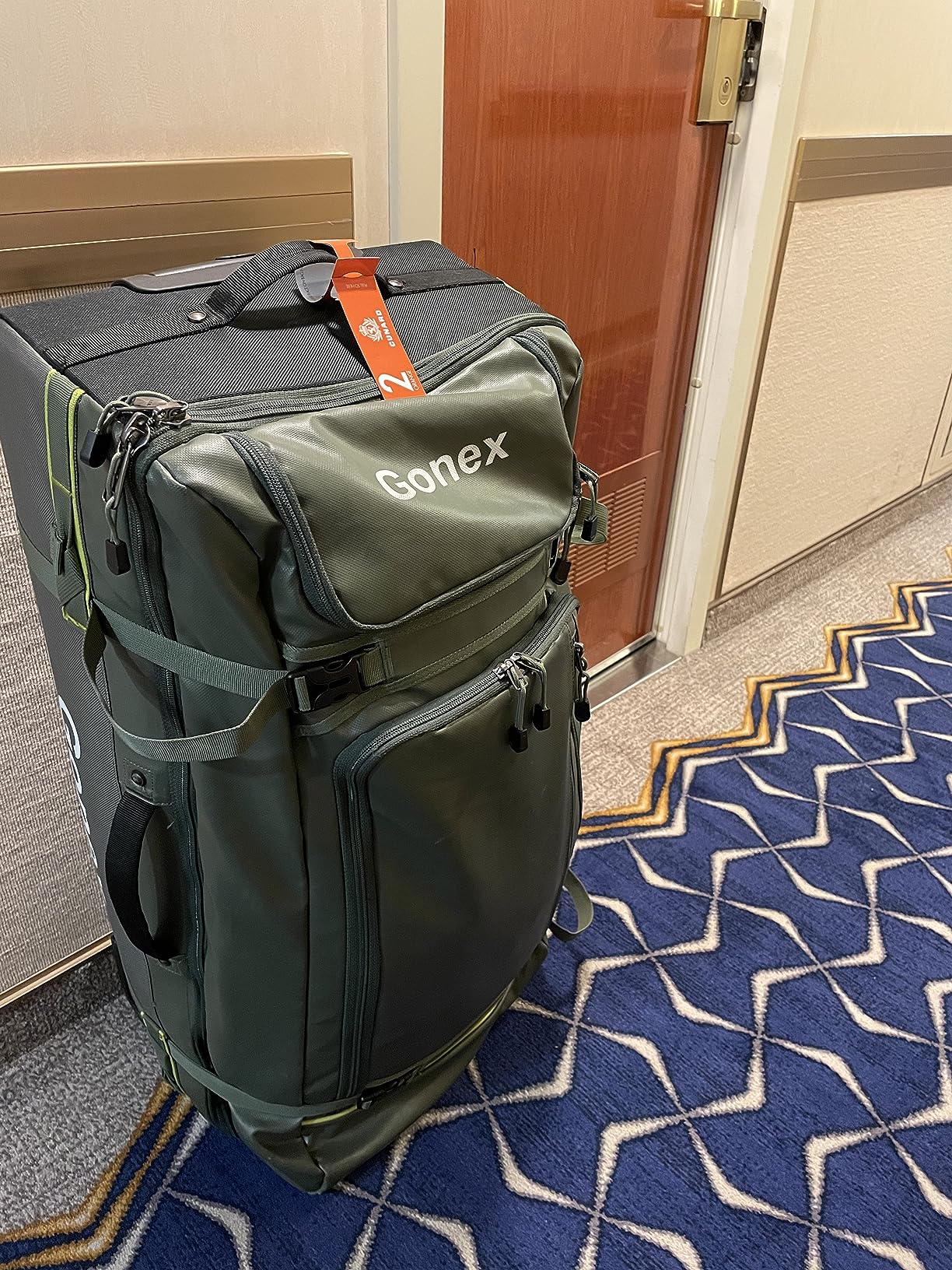 Gonex Rolling Duffle Bag with Wheels, 100L Water Repellent Large Wheeled Travel Duffel Luggage with Rollers 33 inch, Olive Green customer photo 1