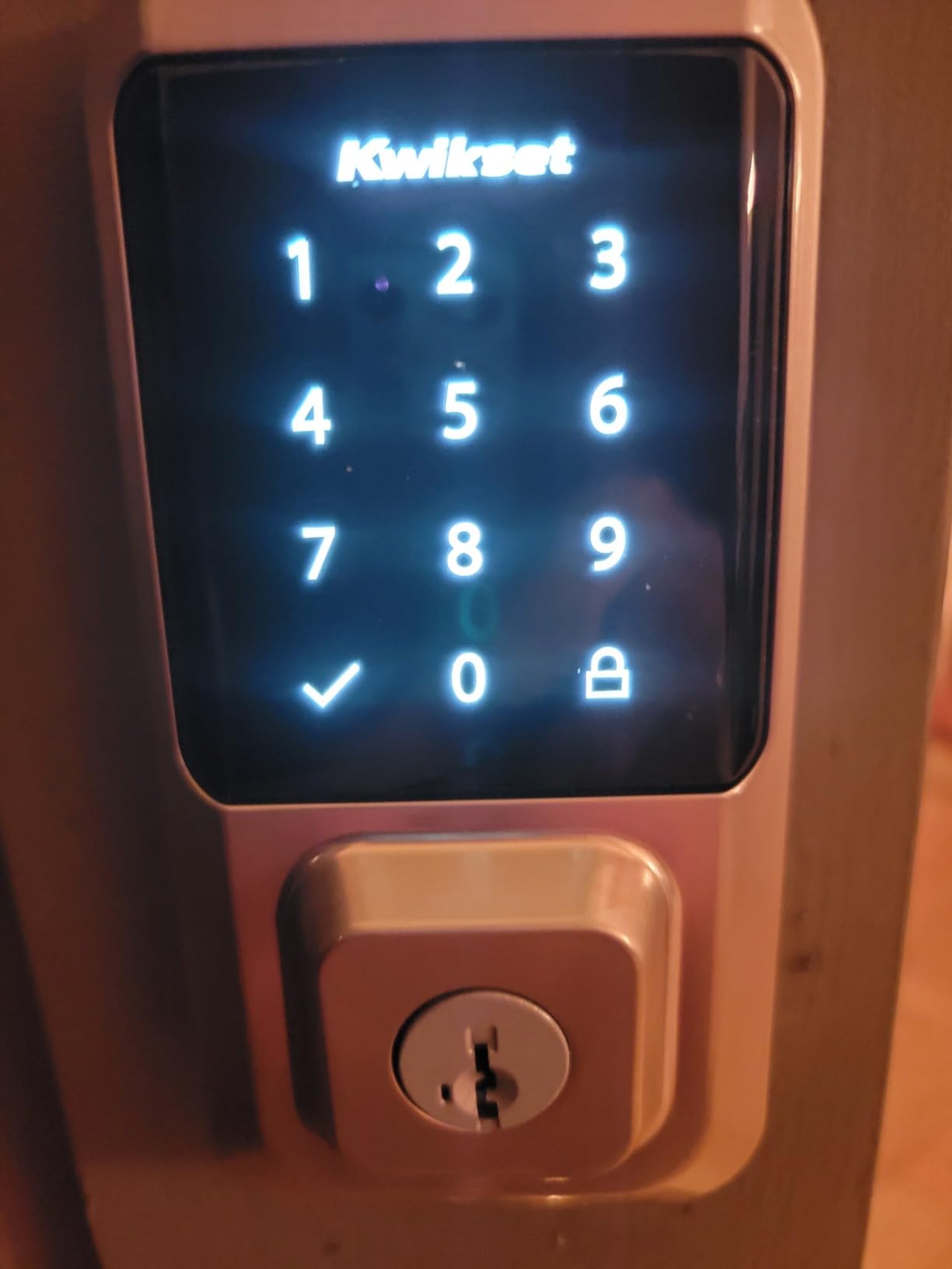 Kwikset Halo Wi-Fi Smart Lock, Keyless Entry Door Deadbolt, Geofence Auto-Unlock, Grade AAA Certified, No Hub Required Easy Install, Satin Nickel Lifetime Finish Warranty, Touchscreen customer photo 2