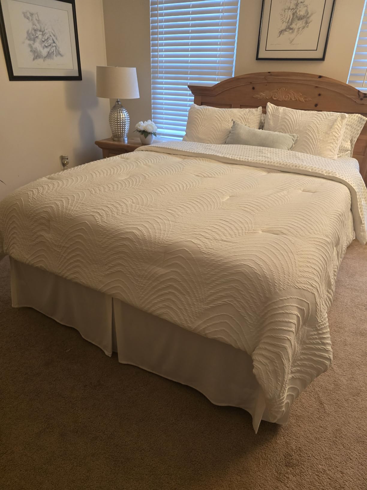 Mellanni Bed Skirt Queen Size - Tailored Drop Bed Skirting, 15-Inch Pleated Dust Ruffle (Queen, White) customer photo 1