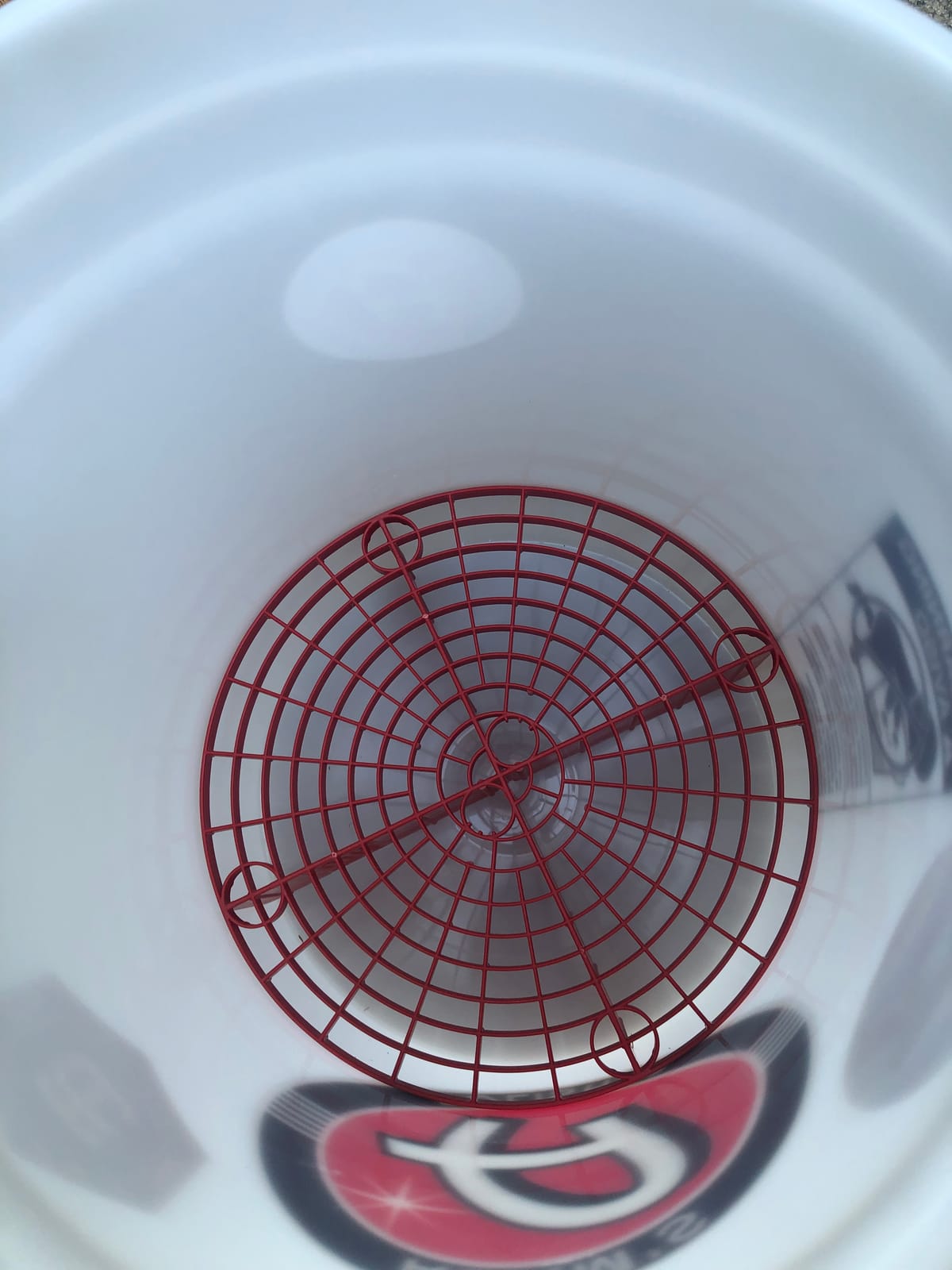 Adam's Polishes Wash Bucket (5 Gallon Bucket + Grit Guard) - Car Detailing Tool for Car Washing & Garage Storage customer photo 2