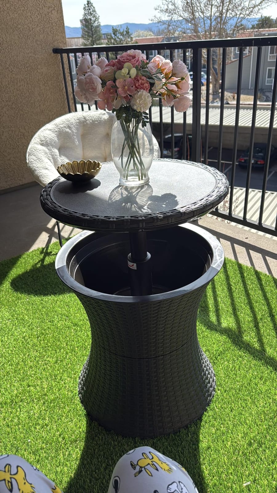 Keter Pacific Cool Bar Outdoor Patio Furniture and Hot Tub Side Table with 7.5 Gallon Beer and Wine Cooler, Dark Grey customer photo 2