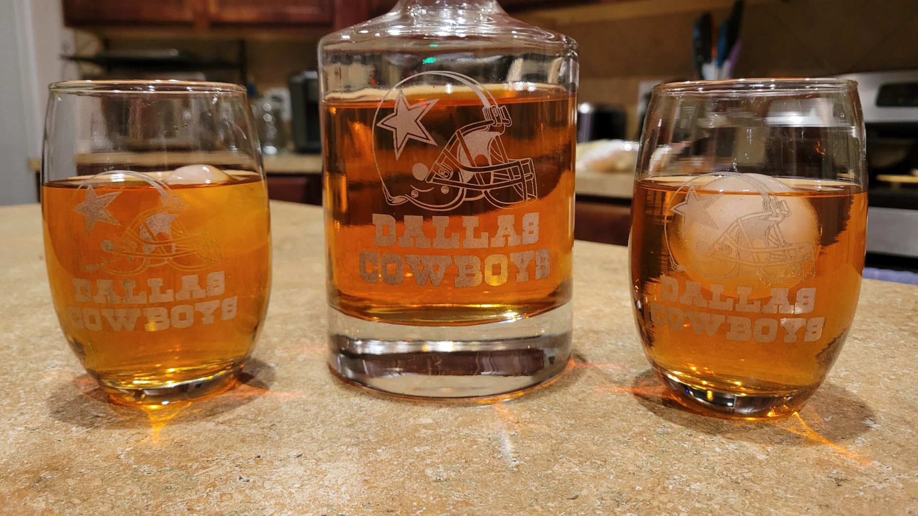 Lily's Home Glass Decanter with Stopper - 26 Oz Whiskey Decanter for Bourbon, Brandy & Scotch - Elegant Round Design, Lead-Free Crystal Glass - Gift for Men, Dad, Whiskey Lovers customer photo 2