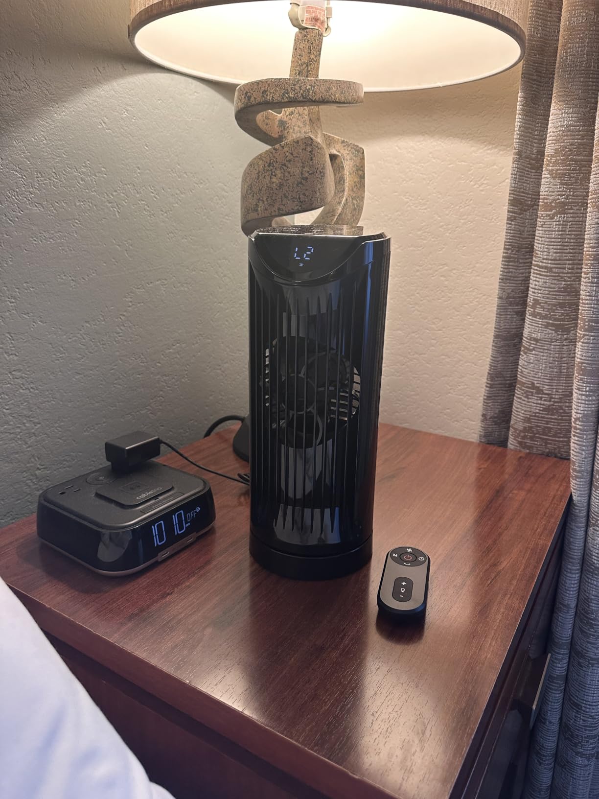 Personal Tower Fan for Bedroom with Remote, Portable Desk Table Fan, 4 Speeds Cooling Standing Fan with 12H Timer, 60° & 110° Oscillating Floor Tower Fans That Blows Cold Air for Bedroom Office, Black customer photo 2
