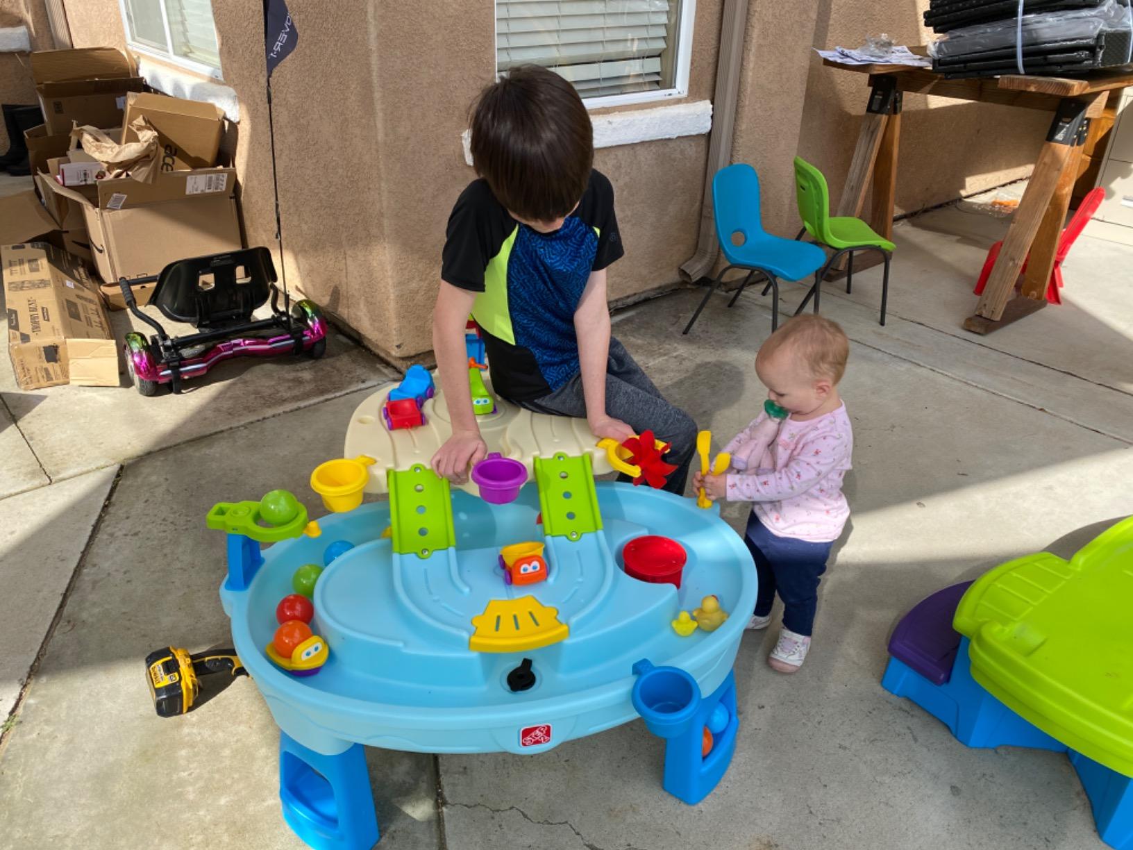 Step2 Ball Buddies Adventure Center Water Table customer photo 2