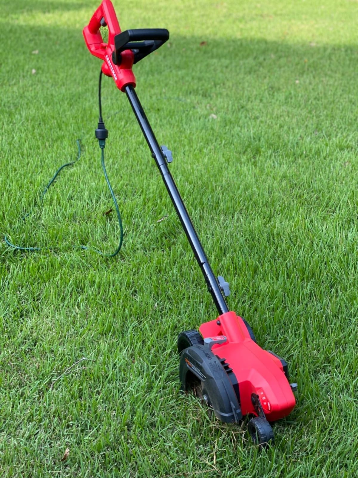 CRAFTSMAN Lawn Edger Tool, Corded, 12 Amp (CMEED400) customer photo 1