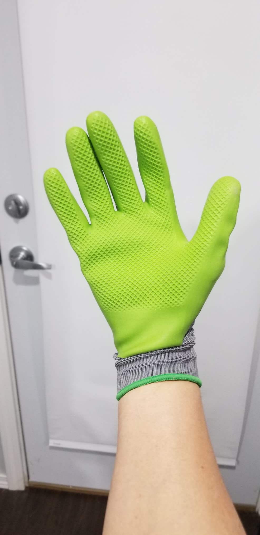 WORKPRO 6 Pairs Garden Gloves Men and Women with Eco Latex Palm Coated | Abrasion Resistance, Flexibility, Lightweight and Comfortable, Gardening Gloves for Weeding, Raking, Planting and Pruning customer photo 2