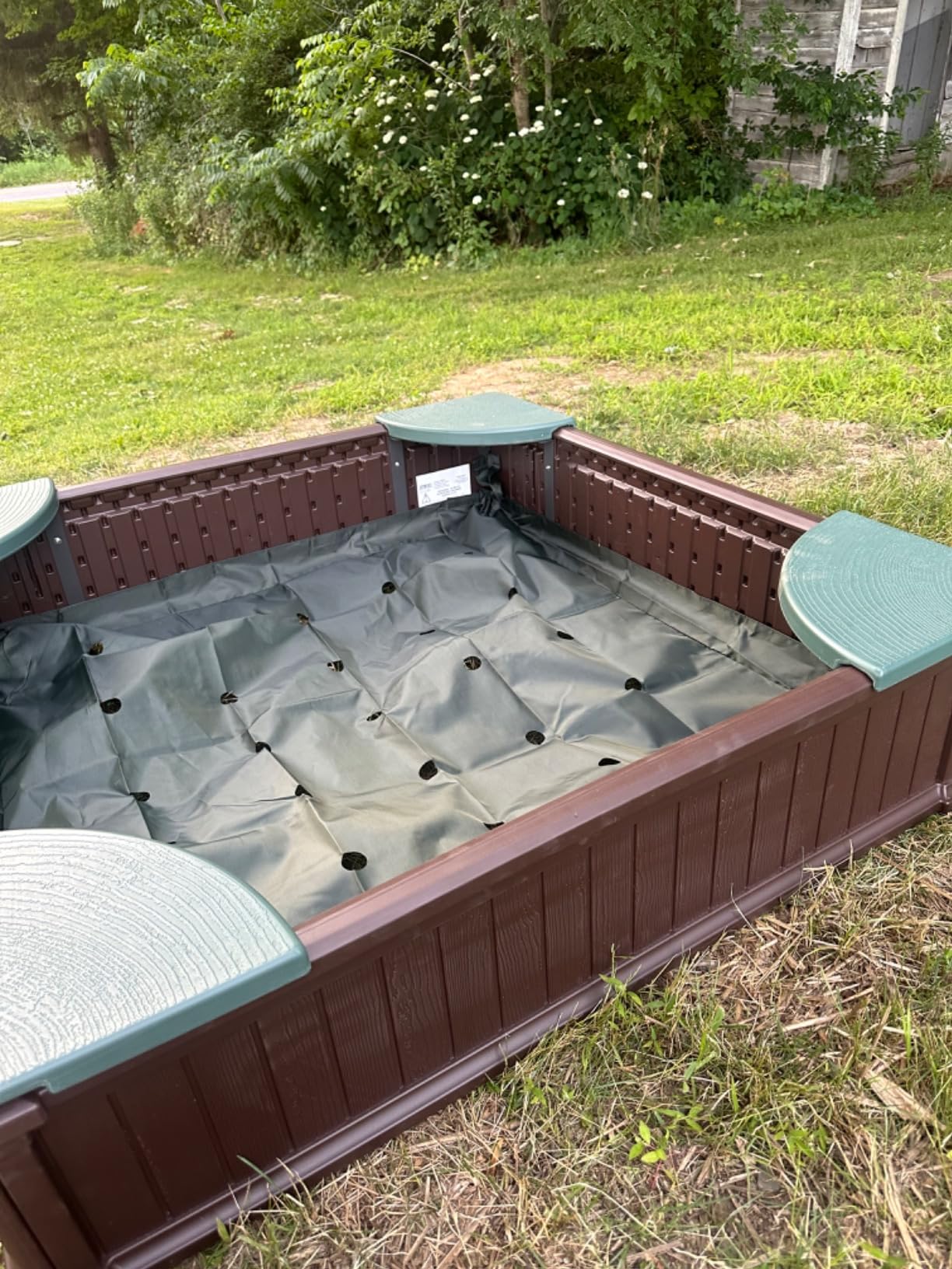 Badger Basket 2 in 1 Sandbox & Garden Planter - Easy Assembly Outdoor Sensory Play and Planting Box - Durable Woodgrain Plastic with Cover & Liner (48.75 x 48.75 x 12.01) - Brown/Green customer photo 1