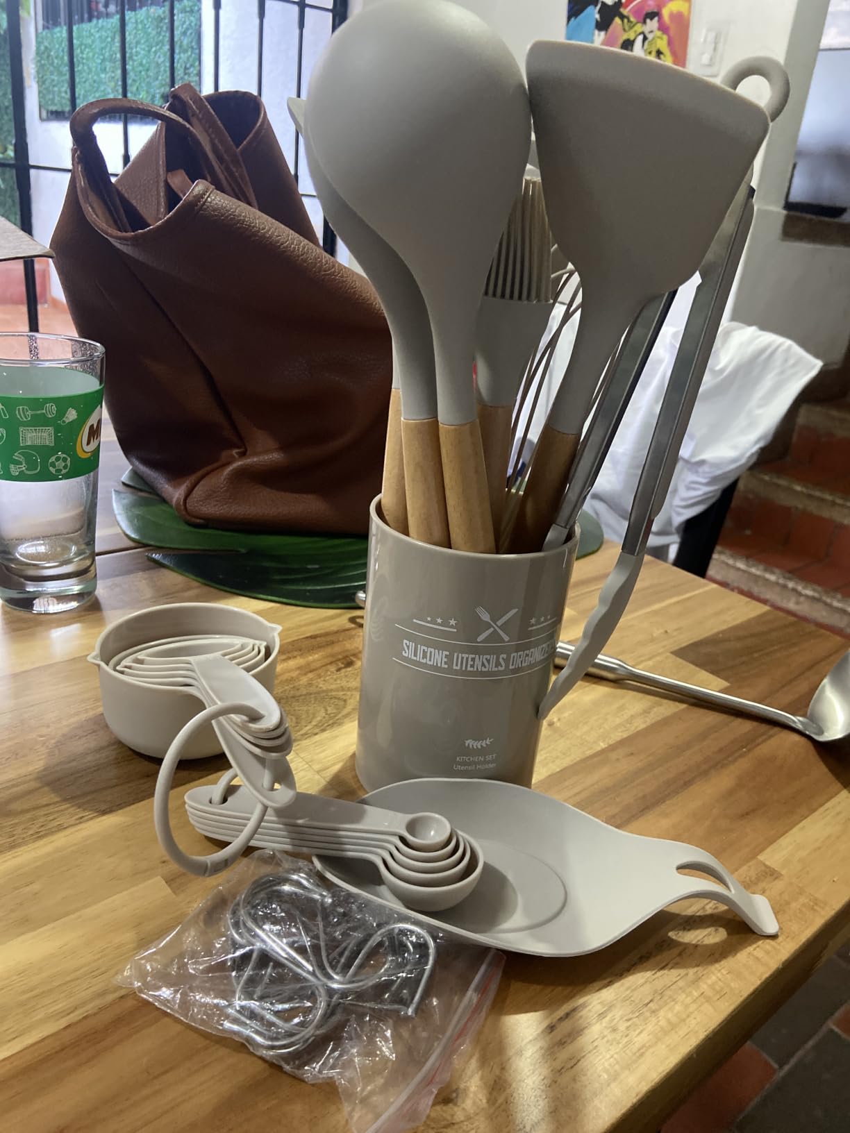 Umite Chef Kitchen Cooking Utensils Set, 33 pcs Non-Stick Silicone Cooking Kitchen Utensils Spatula Set with Holder, Wooden Handle Silicone Kitchen Gadgets Utensil Set (Khaki) customer photo 2