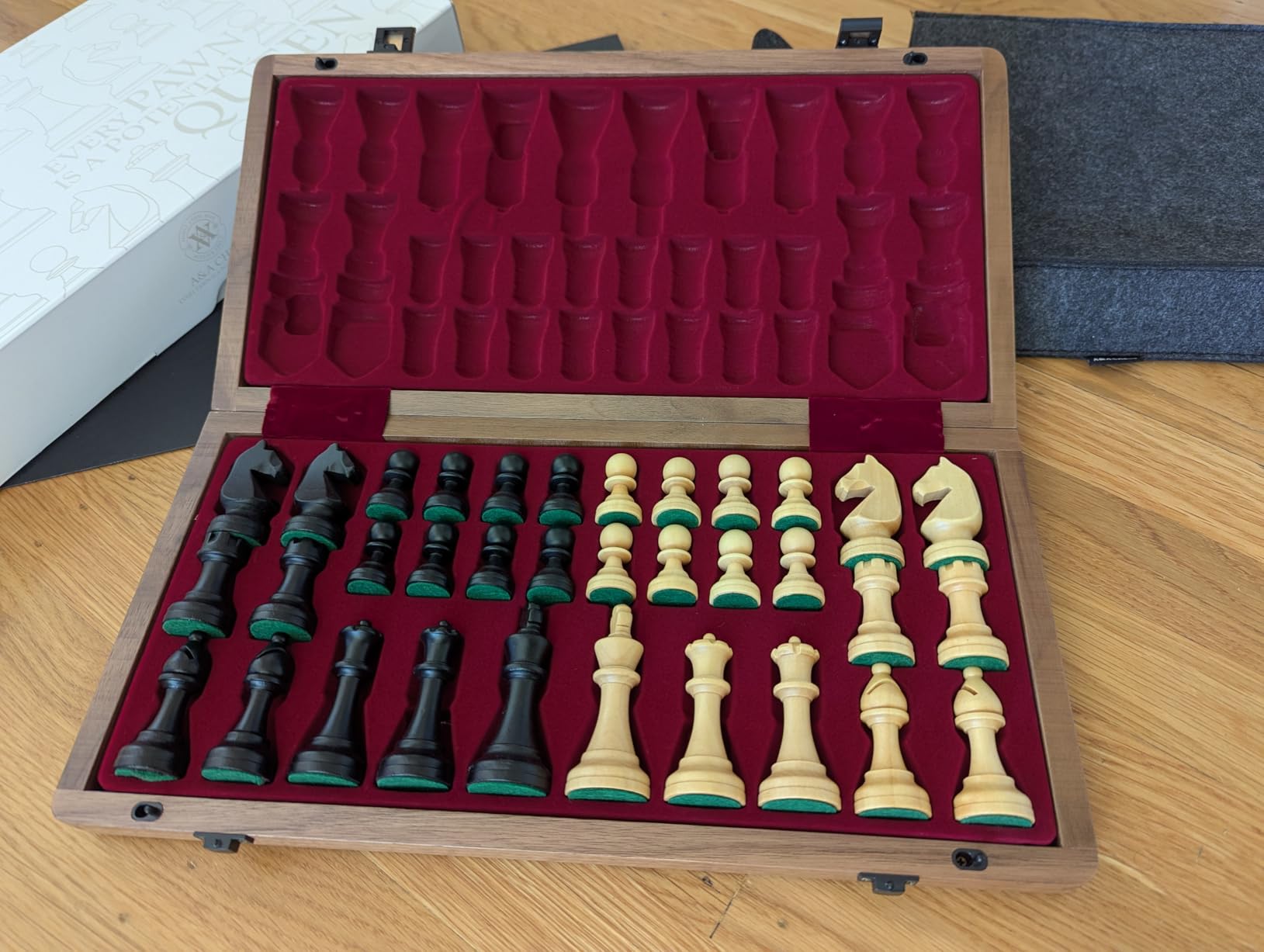 A&A Premium Tournament Chess Set, 19
