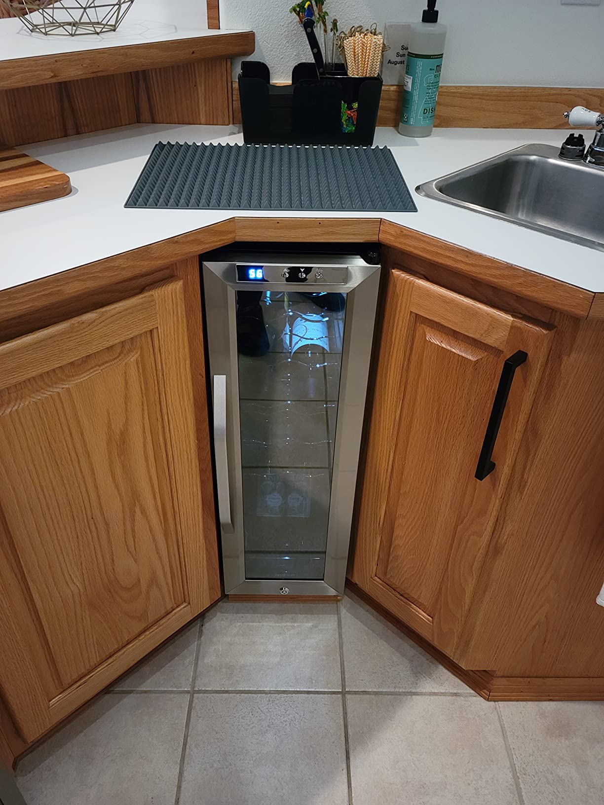 Ivation 12 Bottle Compressor Wine Cooler, Freestanding Fridge w/Lock, Black customer photo 1