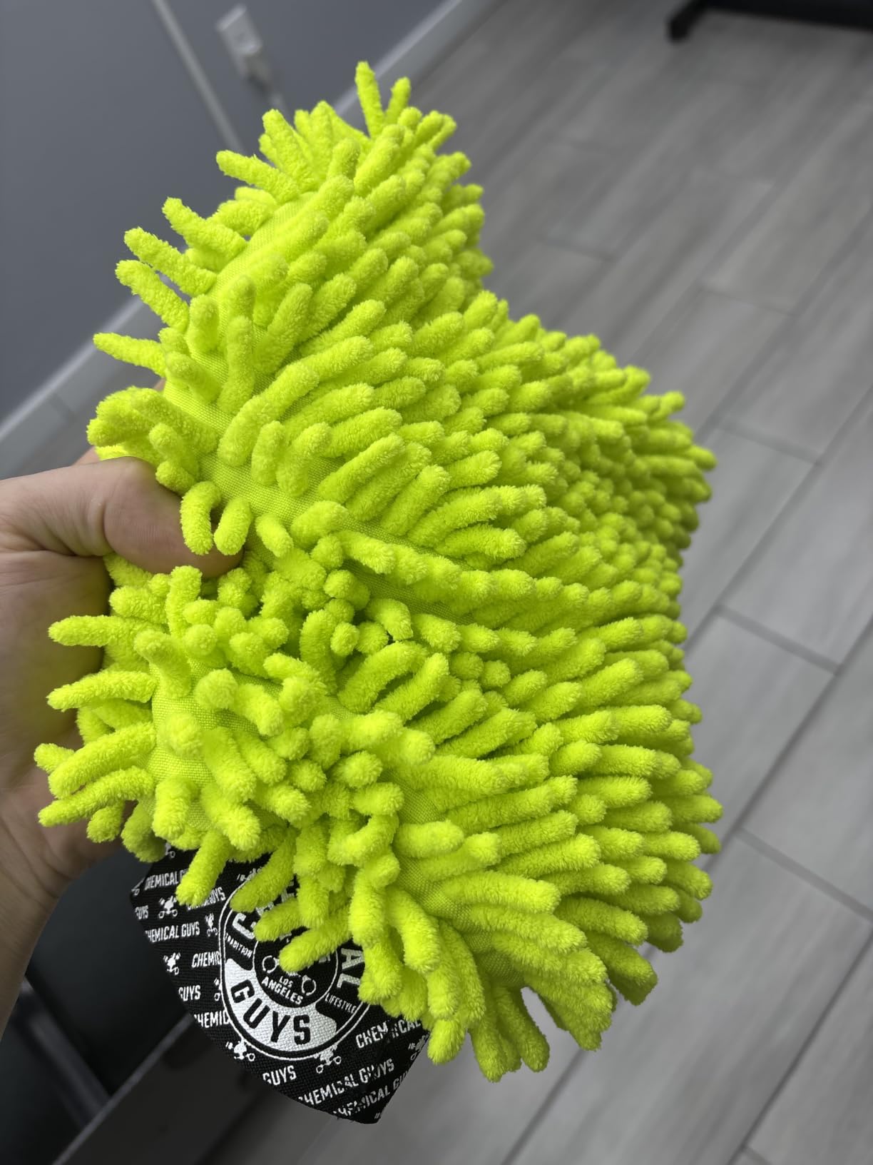 Chemical Guys, Chenille Microfiber Wash Mitt for Cars, Lime Green, Single | Ultra-soft chenille noodles hold thick suds and trap grit, gentle on paint, glass and chrome, machine washable customer photo 1