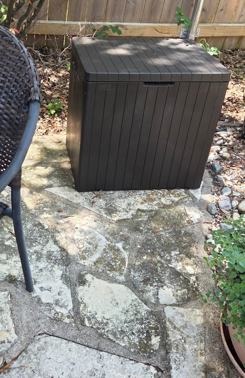 Keter City 30 Gallon Resin Outdoor Storage Box and Patio Furniture Side Table for Pool and Garden Accessories, Brown, Compact, Weatherproof, Lockable customer photo 2
