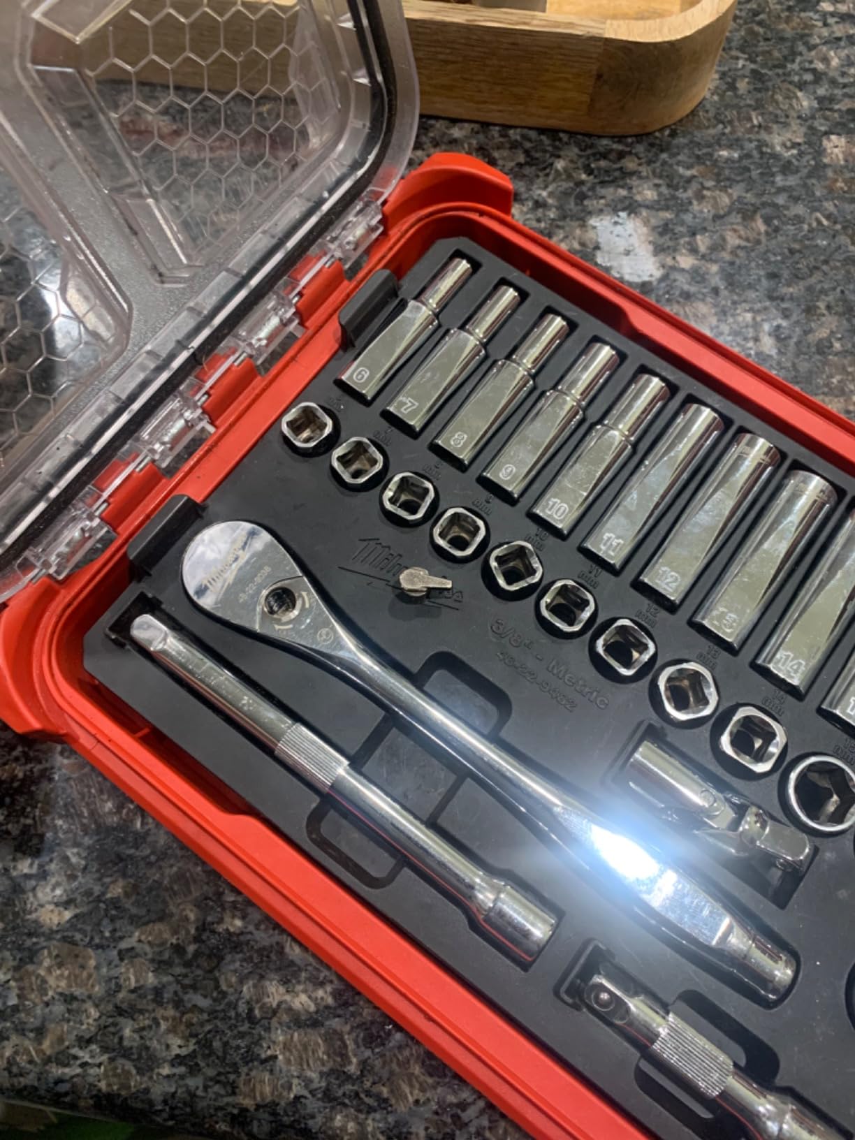 Milwaukee 48-22-9482 32-Piece Metric 3/8 in. Mechanics Ratchet and Socket Set with PACKOUT Case customer photo 1
