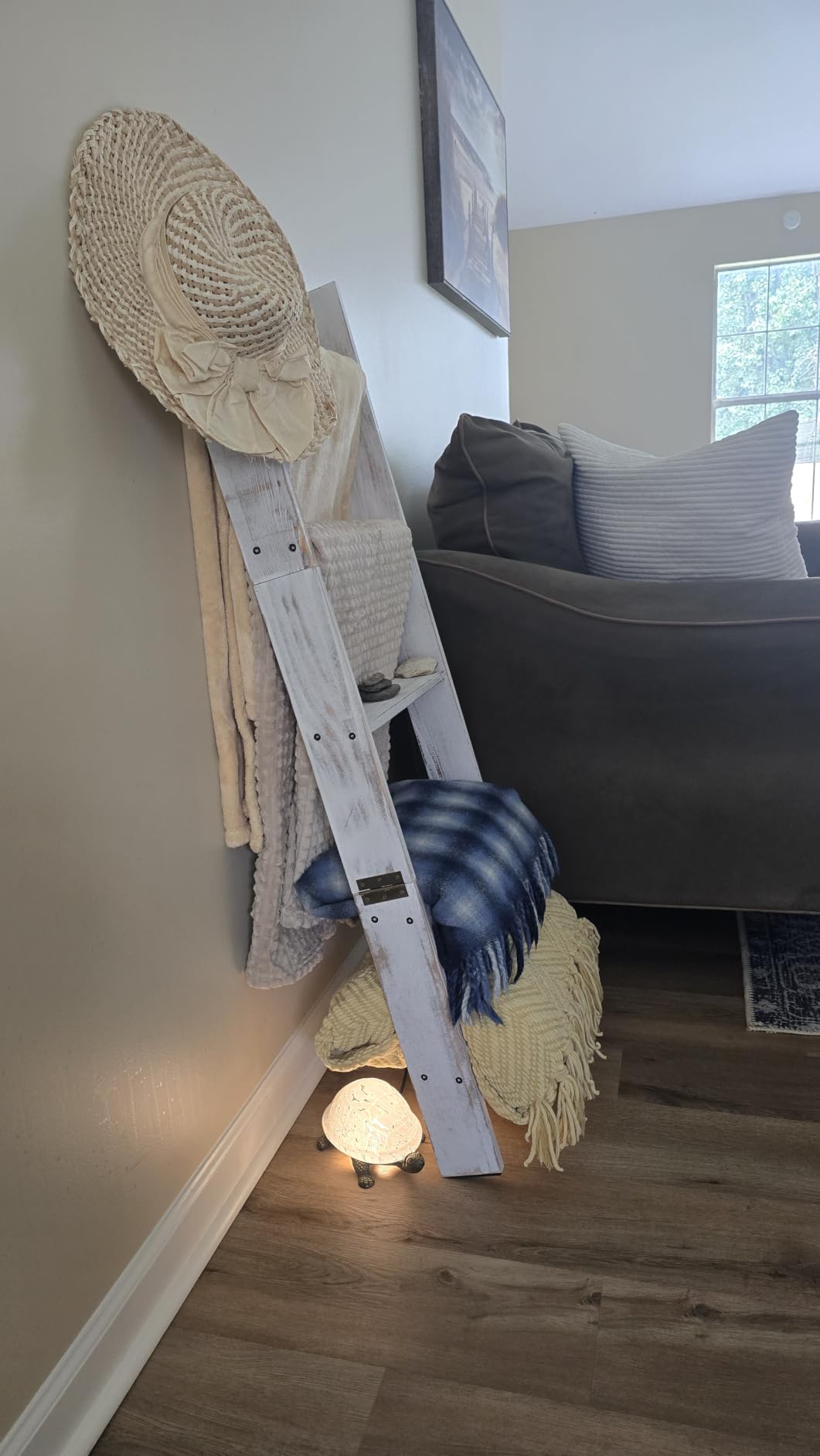 Honest Blanket Ladders for the Living Room, 5-Tier Blanket Holder, Wall-Leaning Blanket Rack, Ladder Shelves, Wooden Quilt Ladder, Farmhouse Decor, White customer photo 1