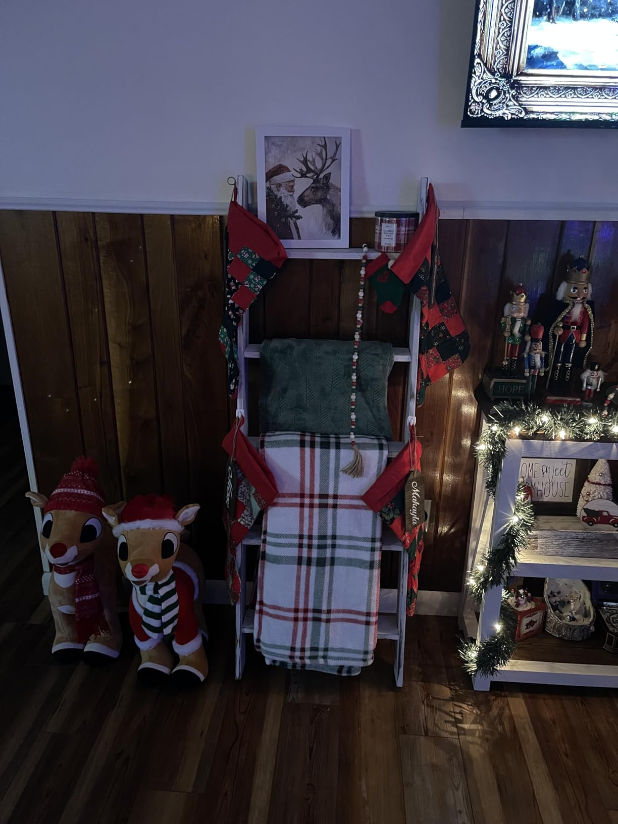 Honest Blanket Ladders for the Living Room, 5-Tier Blanket Holder, Wall-Leaning Blanket Rack, Ladder Shelves, Wooden Quilt Ladder, Farmhouse Decor, White customer photo 2