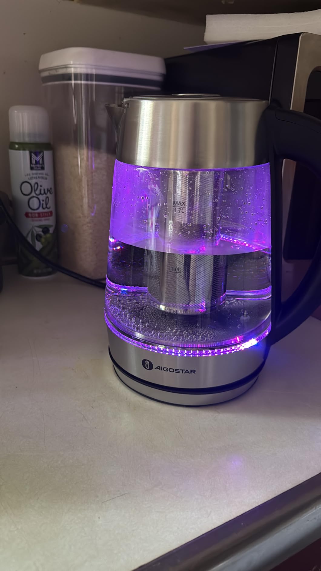 Aigostar Electric Kettle with Temperature Control and Tea Infuser | 1500W, 1.7L Hot Water Kettle with Variable Temperature, Keep Warm Function, LED Indicator Light Change, Auto Shut-Off customer photo 1