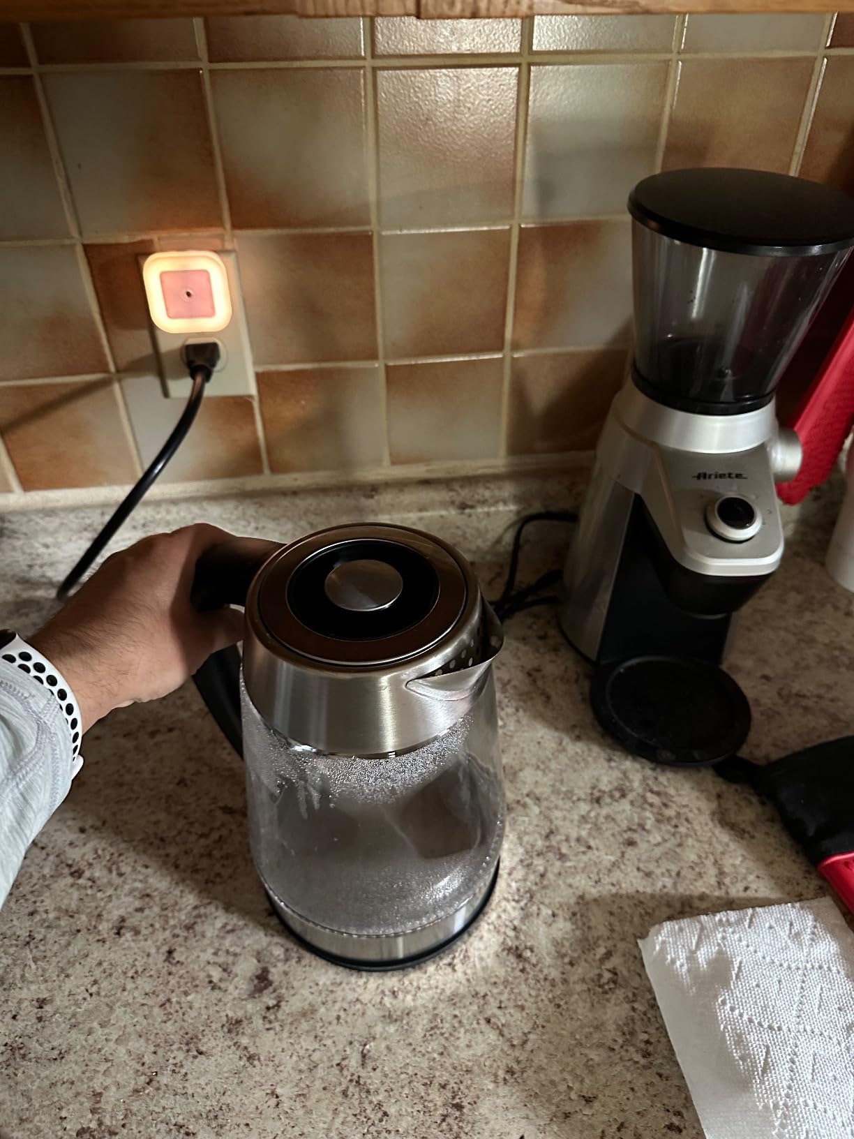 Aigostar Electric Kettle with Temperature Control and Tea Infuser | 1500W, 1.7L Hot Water Kettle with Variable Temperature, Keep Warm Function, LED Indicator Light Change, Auto Shut-Off customer photo 2