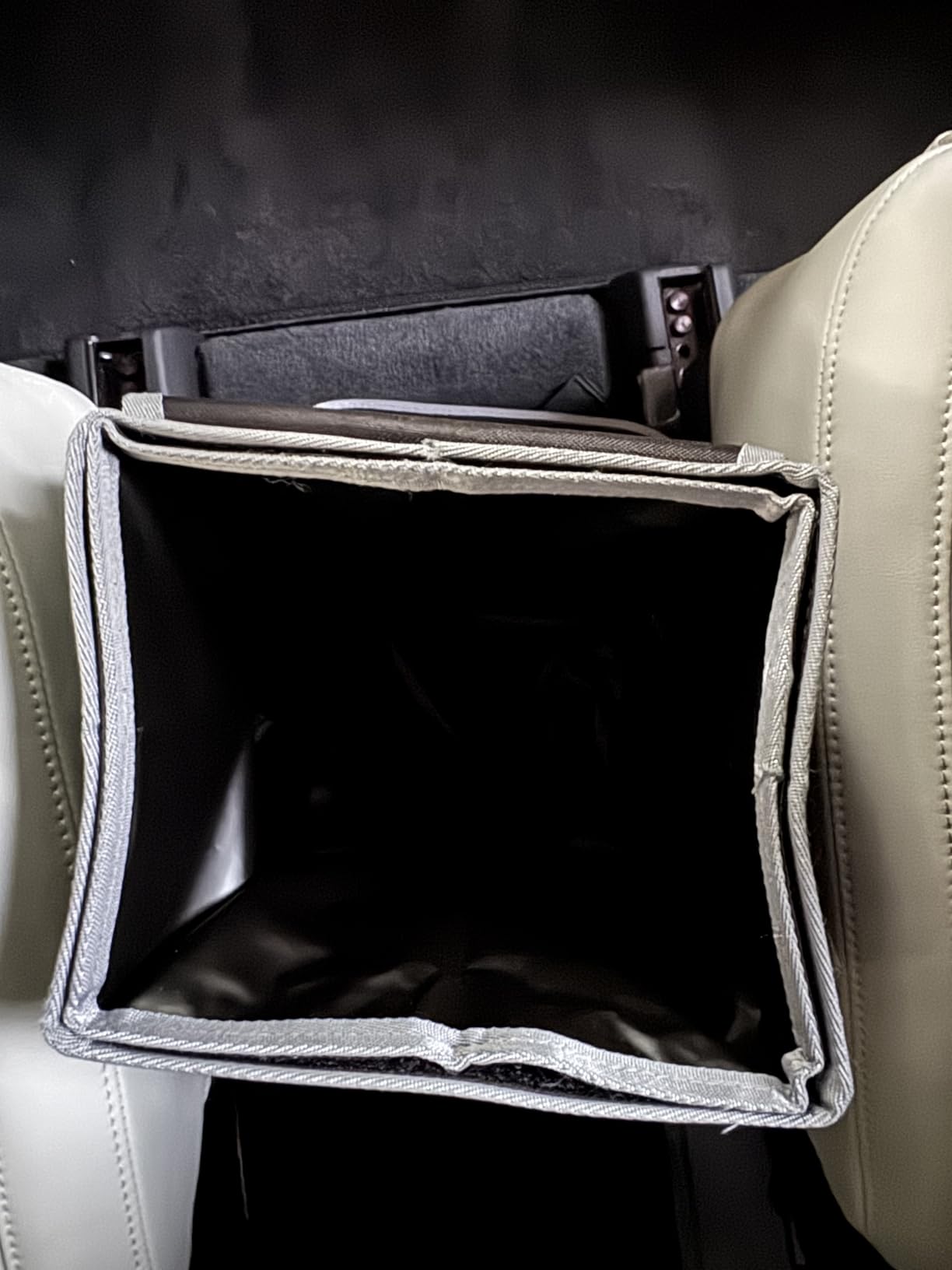 Farasla All-in-One Car Trash Can, Garbage Bag for Car | Heavy Duty Structured with Removable Leakproof Interior Liner, Adjustable Tissue Holder & Straps(Black) customer photo 1