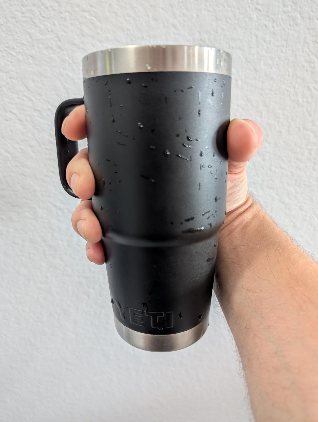 YETI Rambler 20 oz Travel Mug, Stainless Steel, Vacuum Insulated with Stronghold Lid customer photo 2