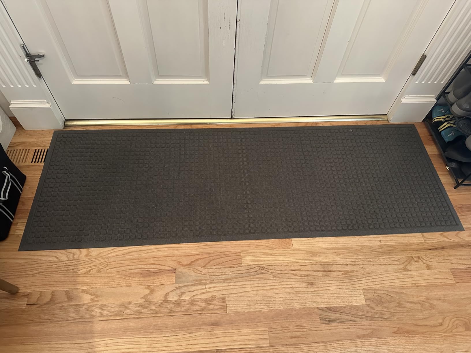 GORILLA GRIP HydroABSORB Door Mat for Indoor Outdoor Use, 29x17 Black | Front Door Mat Outside Entrance Traps Dirt and Moisture, Doormat Holds Up to 1.7 Cups Water, Stain and Fade Resistant customer photo 1