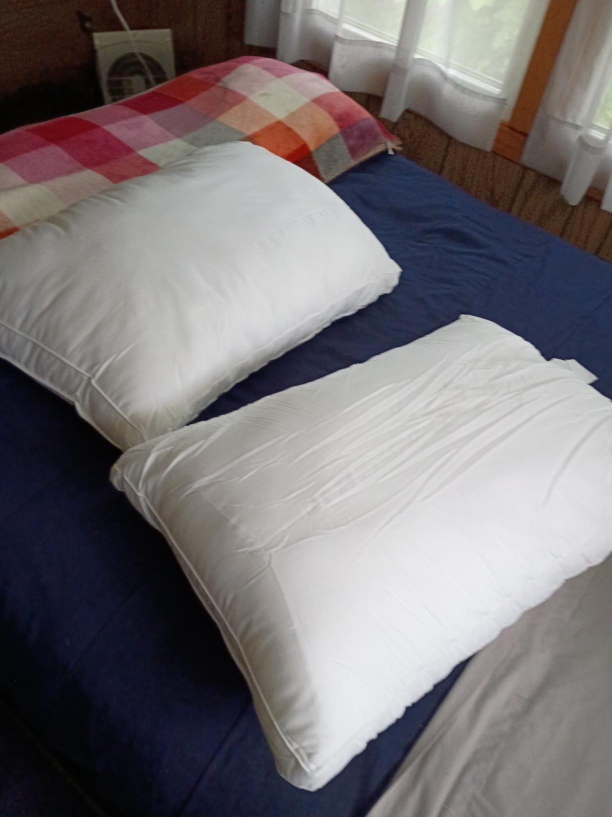 Utopia Bedding Gusset Bed Pillow, Hotel Pillows Queen Size Set of 2, White | Cotton Blended Down alternative pillows for sleeping, soft fluffy cooling comfort for Back, Stomach & side sleepers, 2 pack customer photo 1