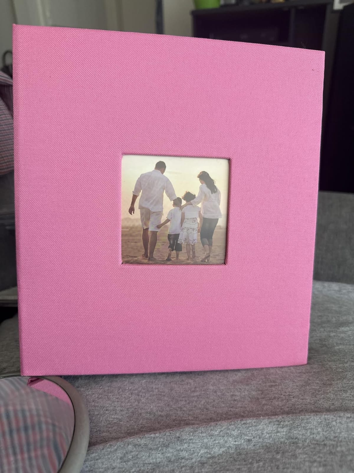 potricher Photo Album 4x6 Pictures, 600 Pockets, Linen Cover, Gray | Front Window, Large Capacity 4x6 Picture Albums customer photo 2