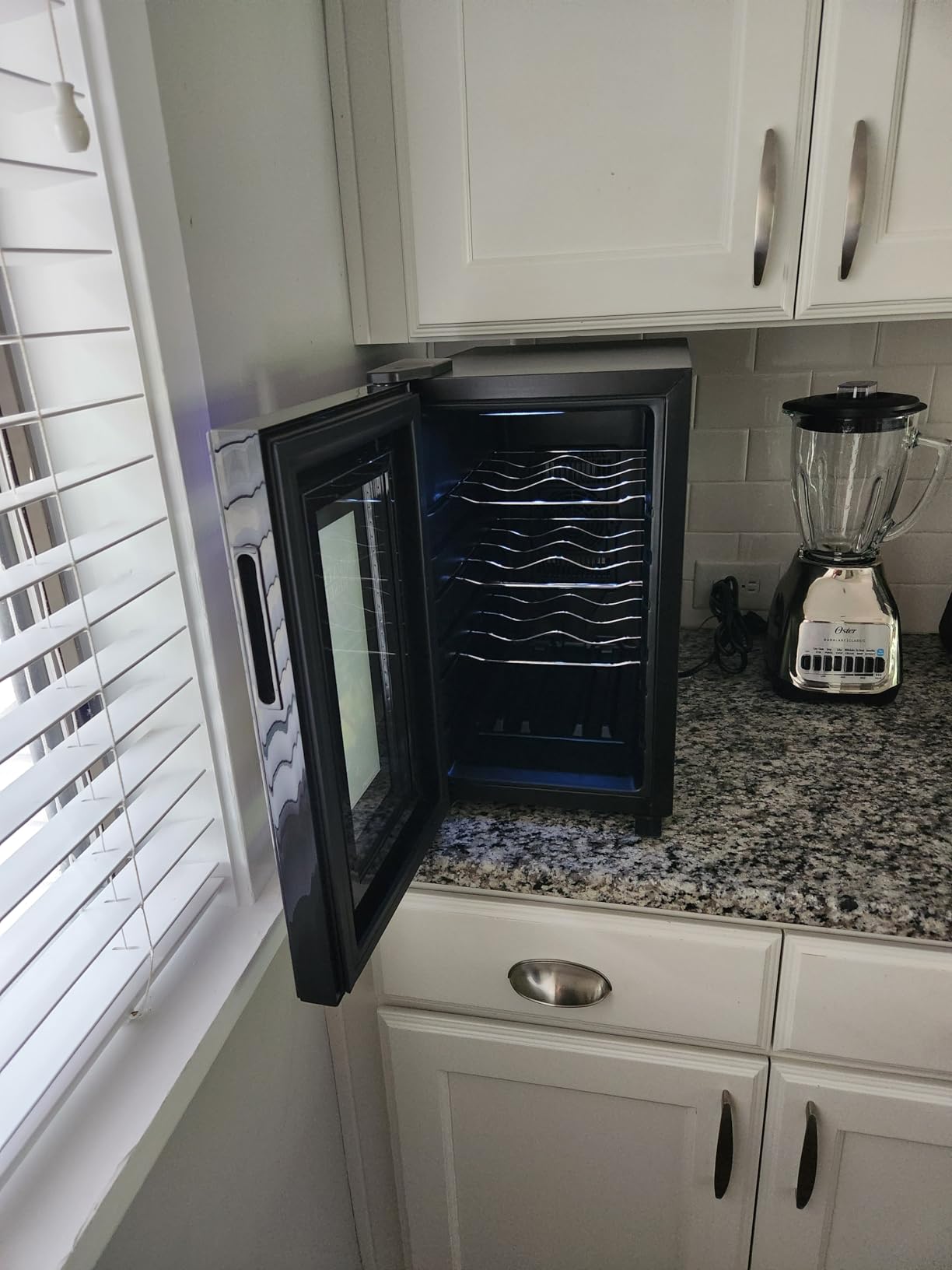 Cuisinart CWC-800CEN 8-Bottle Private Reserve Wine Cellar customer photo 1