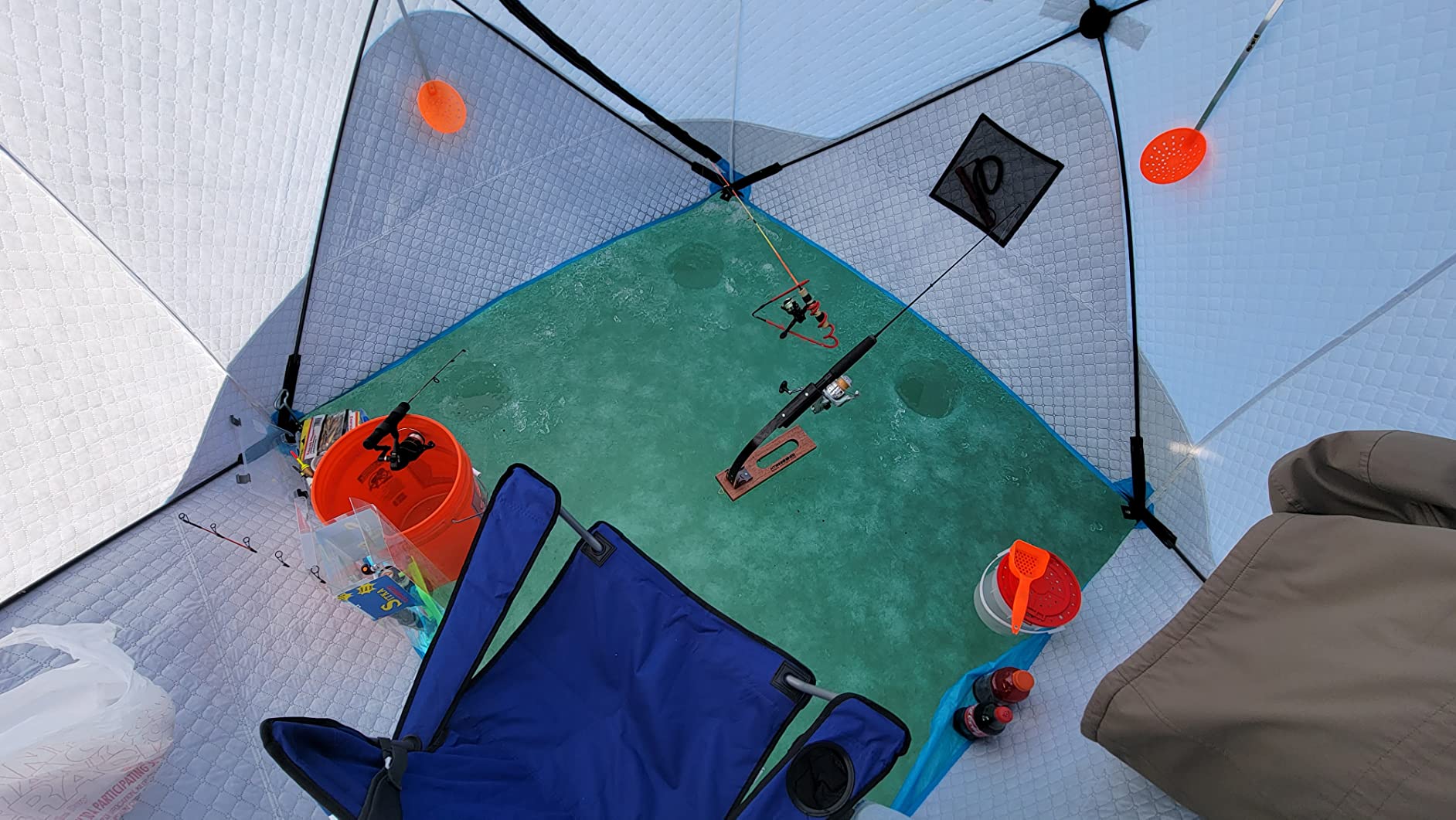 Outsunny Person Ice Fishing Shelter Portable Insulated Light Blue | Pop-up Ice Fishing Tent, Ice Shanty, 2 Doors, Carrying Bag customer photo 2