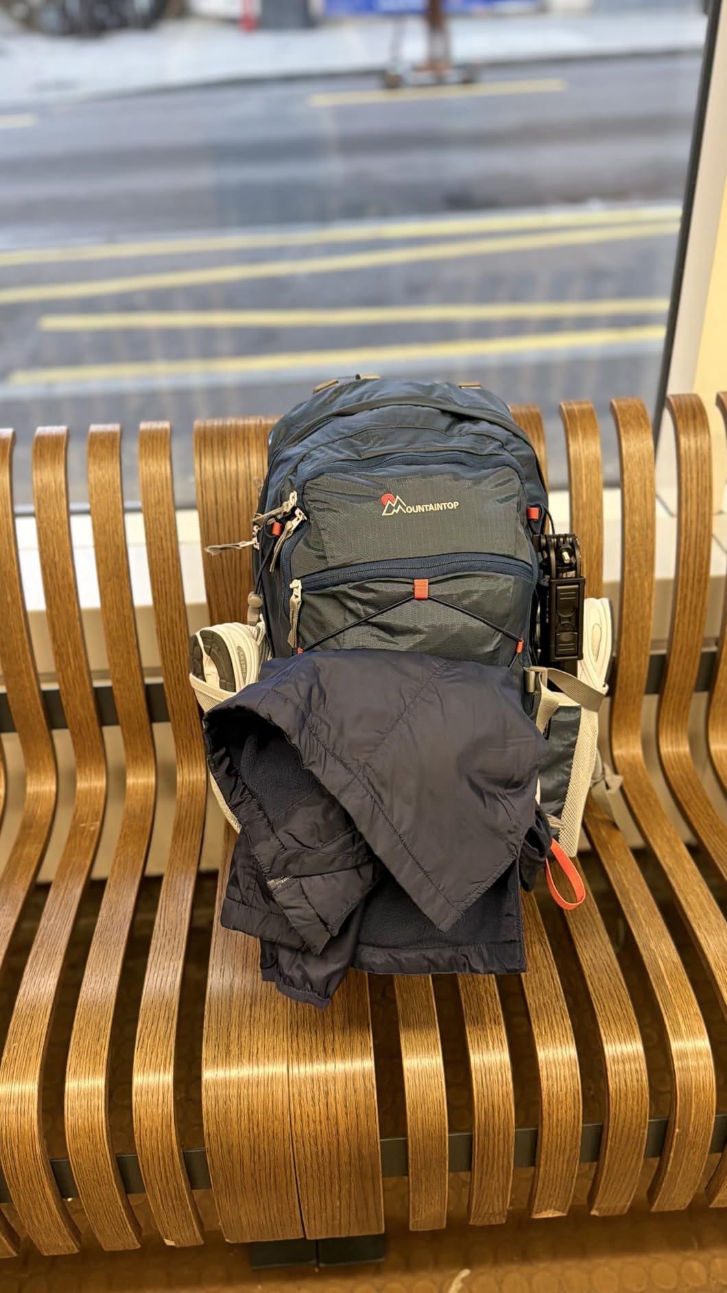 MOUNTAINTOP 25L/40L Hiking Backpack, Lightweight Travel Backpack customer photo 2