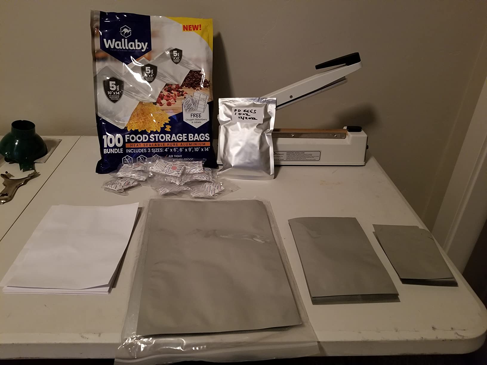 Wallaby 75 Count 1-Gallon Mylar Bags with 400cc Oxygen Absorbers, 10 Mil Total Thickness Long-Term Food Storage Pouches, 10x14 Heat-Sealable Airtight Packaging - Silver customer photo 2