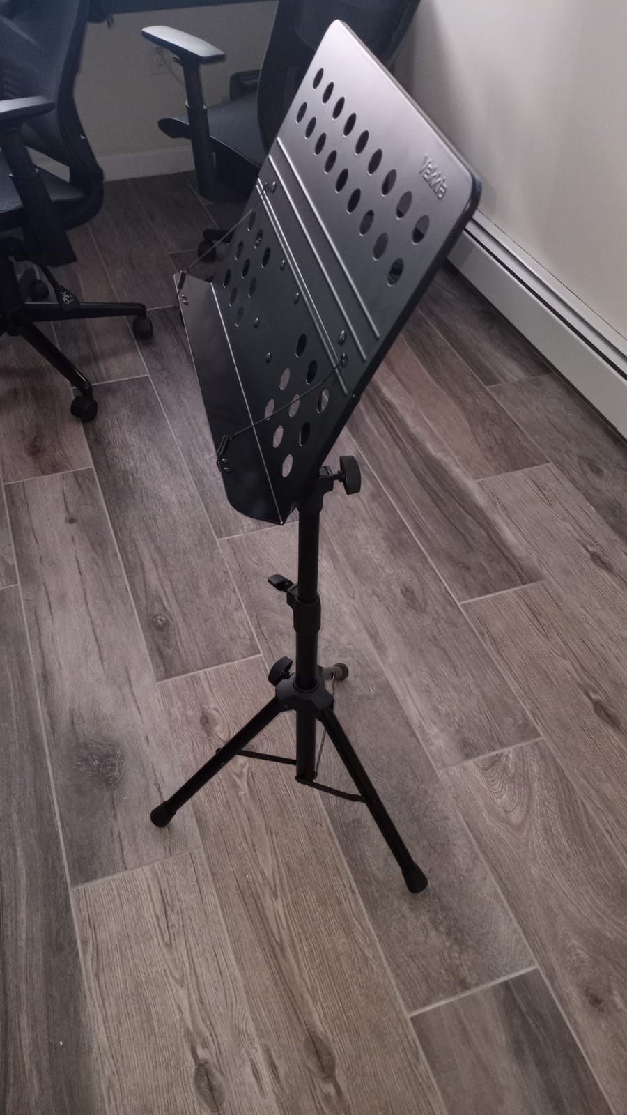 Vekkia Metal Professional Portable Perforated Sheet Music Stand | Folding Adjustable Holder/with Carrying Bag/Sturdy for Instrumental Performance, Band & Travel customer photo 2