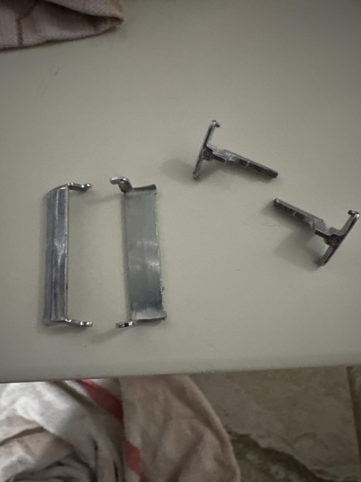 LEPONIX Shaving Kit for Men with Safety Razor Brush Bowl and Beard Bib | Includes Sandalwood Shaving Cream | After Shave | Pre Shave Oil | Christmas Gift for Men | Gift Set for Dad Husband customer photo 2
