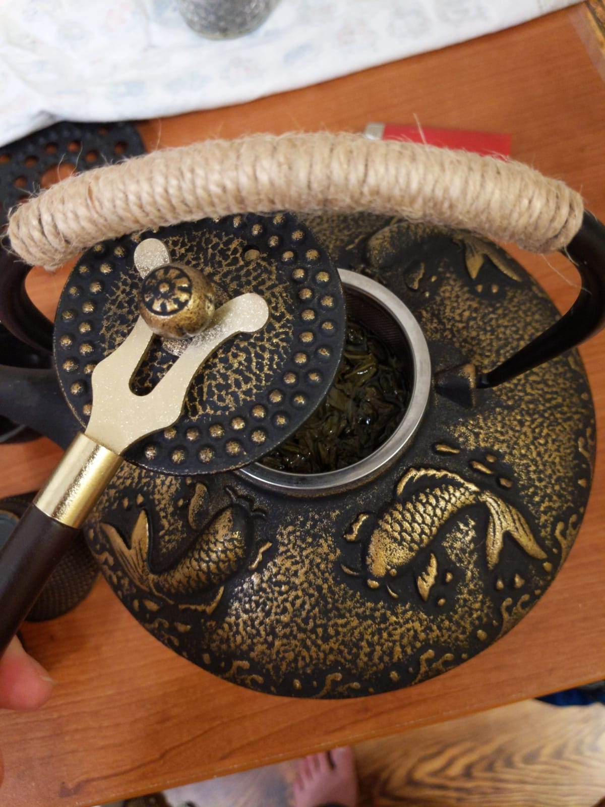 Ufine Koi Fish Cast Iron Teapot Set Stove Top 26 oz Tea Kettle with 4 Cups, Enamel Coated with Stainless Steel Infuser and Trivet customer photo 2