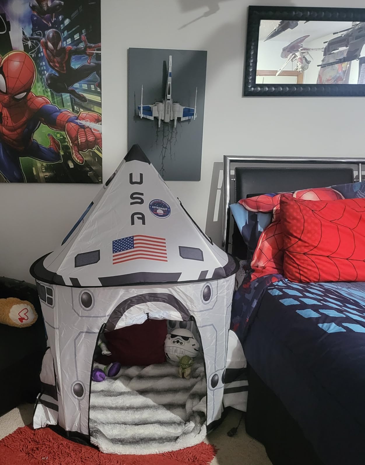 JOYIN Rocket Ship Play Tent Kids Spaceship Playhouse Tent Set Indoor Outdoor Easy Assembly Play Tent customer photo 1