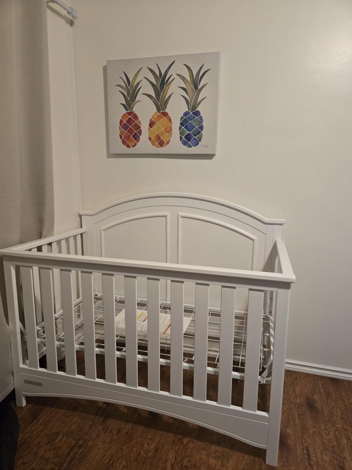Delta Children Perry 6-in-1 Convertible Crib - Greenguard Gold Certified, Bianca White customer photo 1