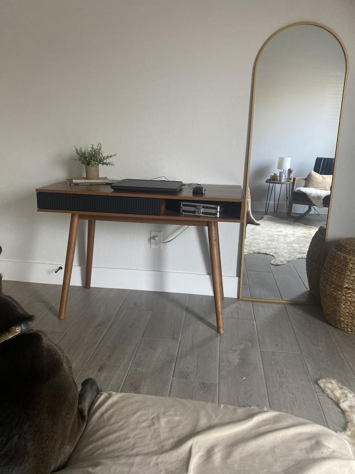 White Writing Desk with Storage, Mid Century Modern Desk for Small Spaces | 42.5-Inch Desktop, Soild Wood Legs, Hidden Drawer & Open Cubby Storage, Built-in Cable Management for a Clean Workspace customer photo 2