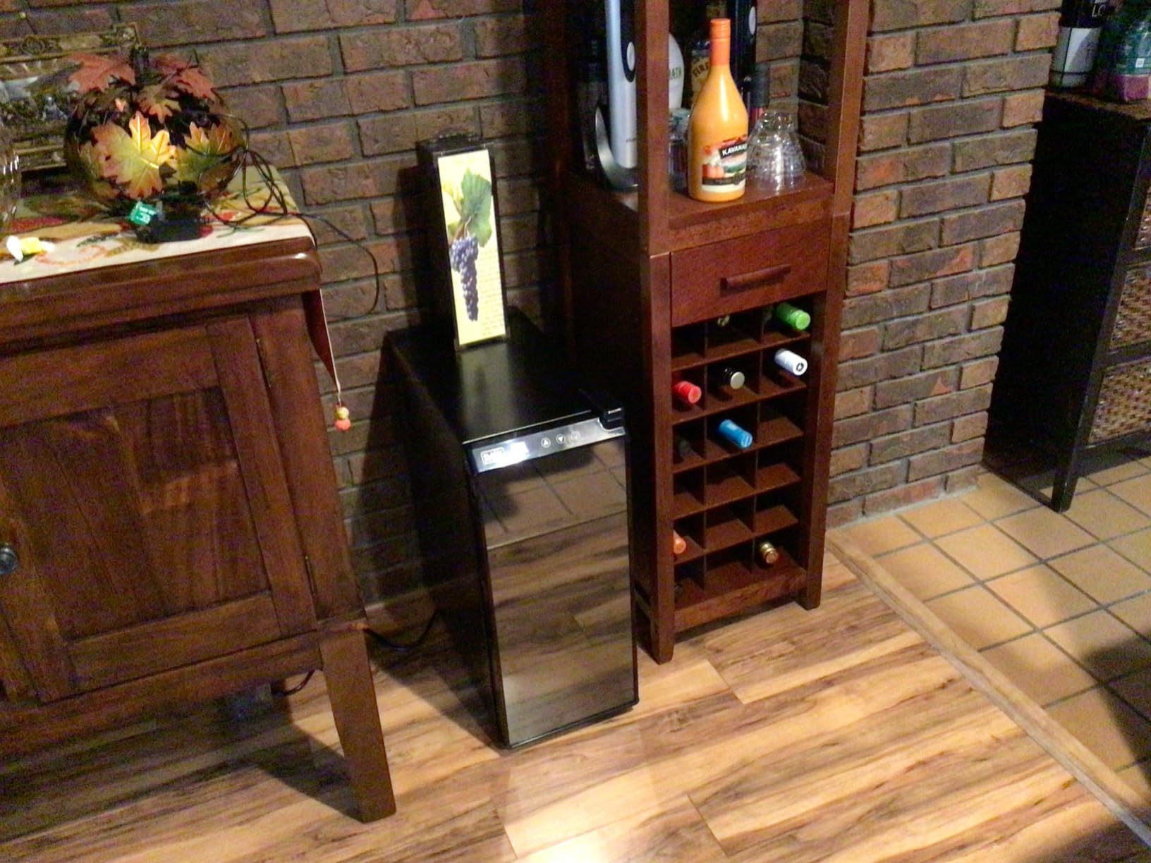 BLACK+DECKER 12-Bottle Thermoelectric Wine Chiller, BD60336, Mirrored Door customer photo 1